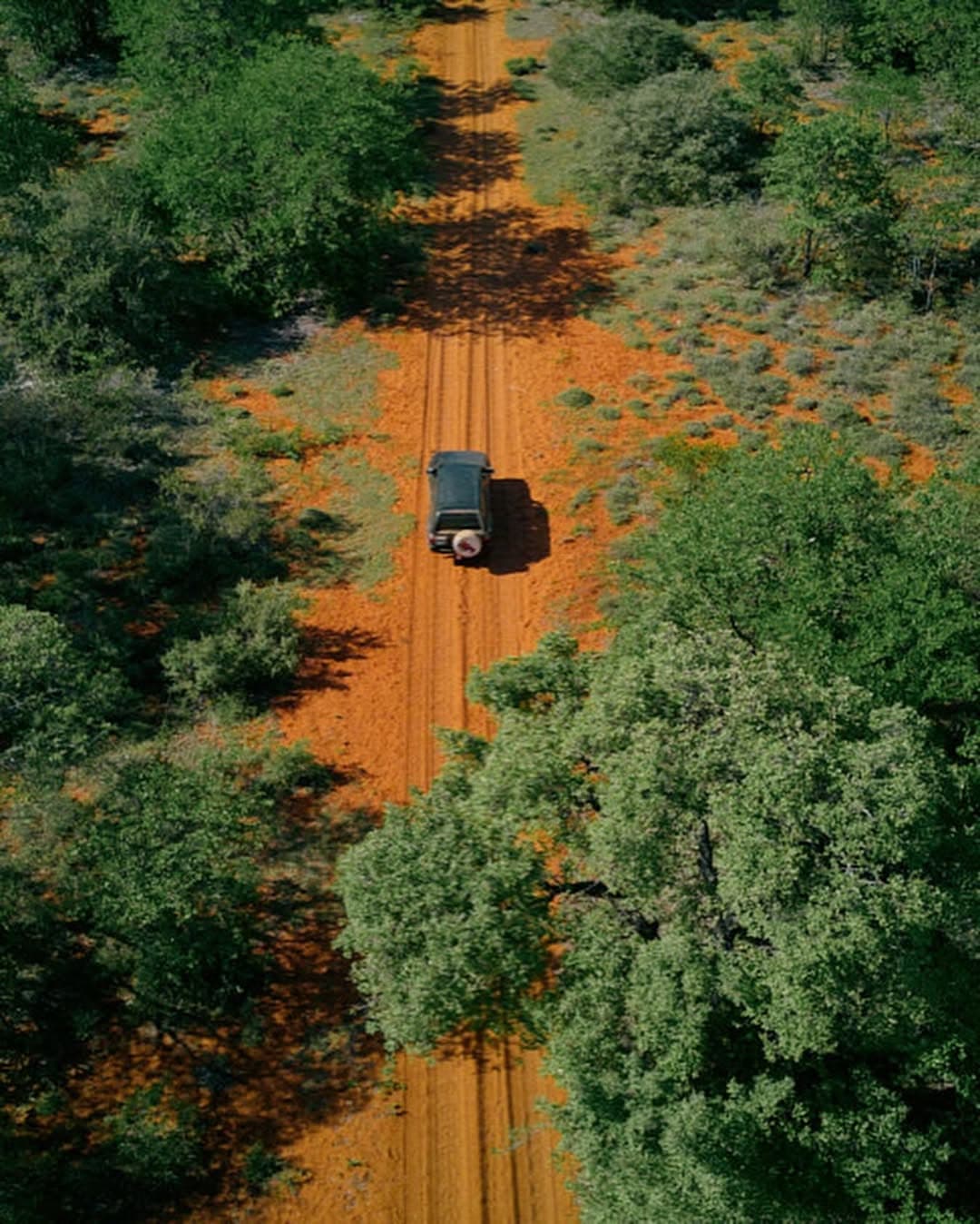 Véhicule au Mozambique - prise de vue drone